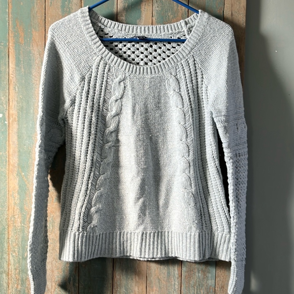 American Eagle Outfitters women’s medium blue long sleeve sweater